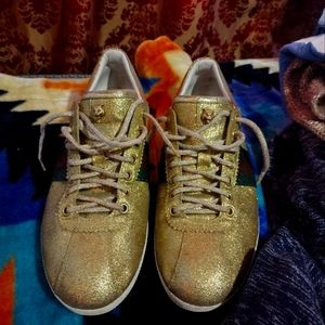 Mens Gucci shoes size 10